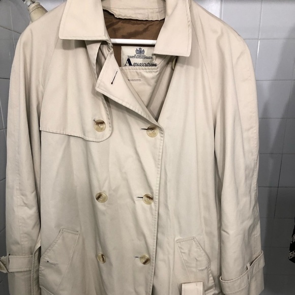 Iconic Aquascutum of London men vintage trenchcoat made in England - Picture 1 of 9